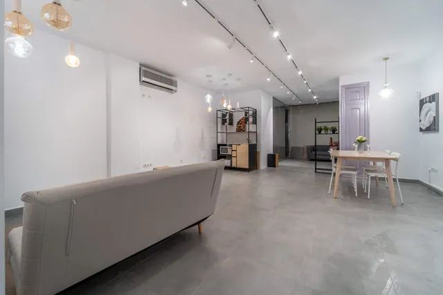 Local comercial 64m² en venta - Marbella — 32