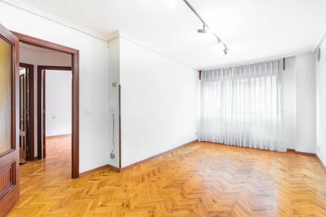 Piso en Silla del Rey, Oviedo — 3