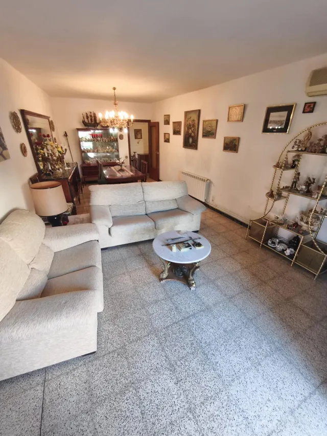 AMPLIO PISO DE 4 habitaciones CON EXCELENTES VISTAS EN ROCA LABRADOR — 23