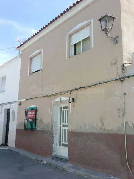 Adosado 2 habitaciones 140m² en venta - Calasparra centro - foto 2