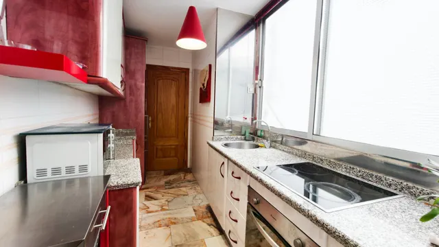¡¡ PISO EN PLENO CENTRO DE CÓRDOBA, AMUEBLADO Y CON TRASTERO !! — 7