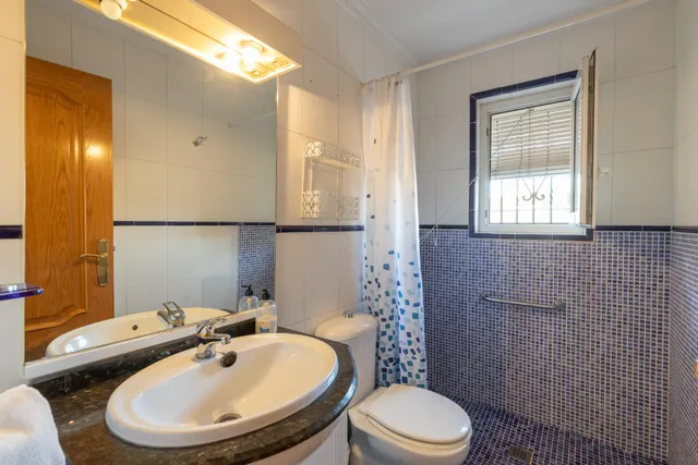 Casa en esquina en venta en Las Gabias — 9
