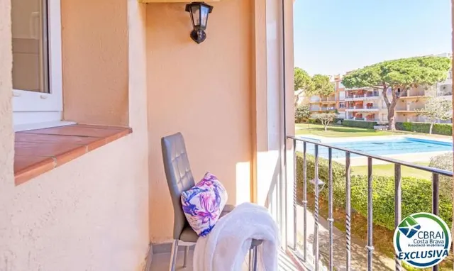 GRAN RESERVA Moderno apartamento reformado con piscinas y amplios jardines comunitarios — 20