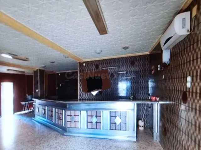 🏡✨ GRAN OPORTUNIDAD EN CASTILLO DE LOCUBÍN – LOCAL CON INFIN - foto 2
