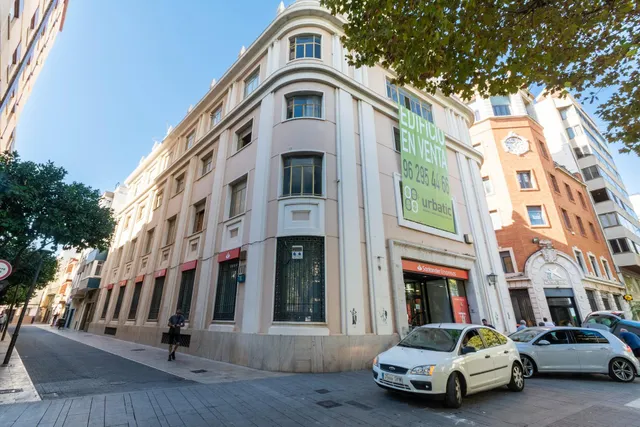 EDIFICIO HISTORICO EN PLENO CENTRO DE GANDIA — 6