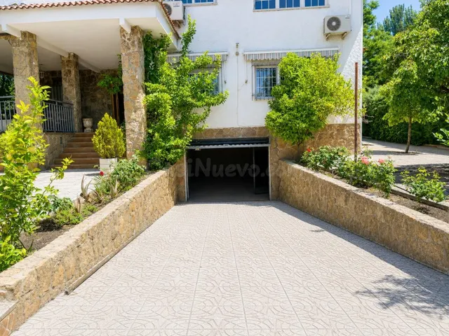 Exclusividad, Privacidad y Calidad de Vida en un Entorno Residencial Privilegiado — 40