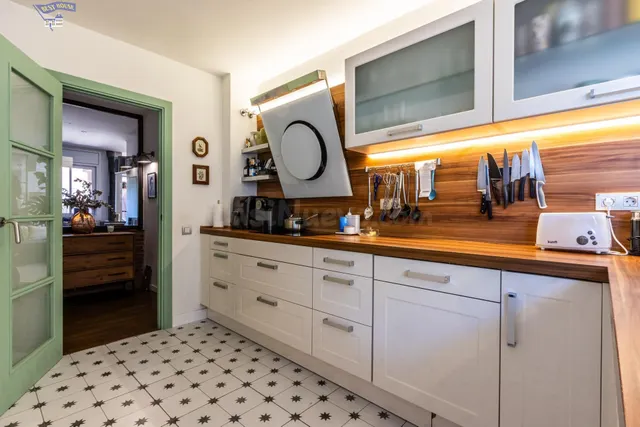 EN EXCLUSIVA!!!! ESPECTACULAR BAJOS CON TERRAZA DE 170 M2 .  - foto 4