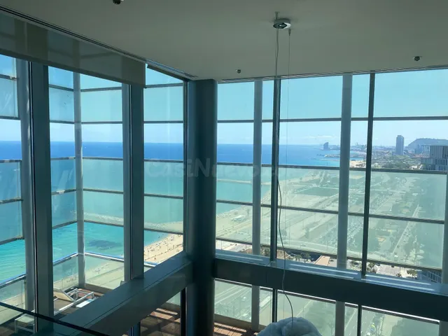 Atico completamente renovado con terraza en Diagonal Mar - foto 2