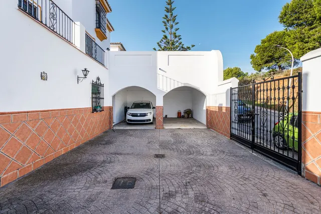 Chalet 5 habitaciones 318m² en venta - Centro — 35