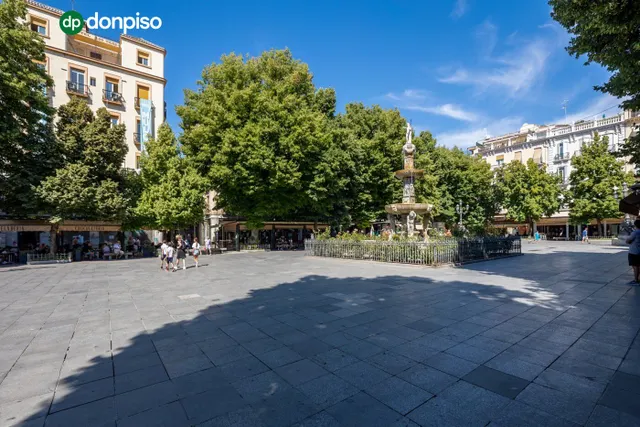 A la venta edificio en plaza bib-rambla — 18