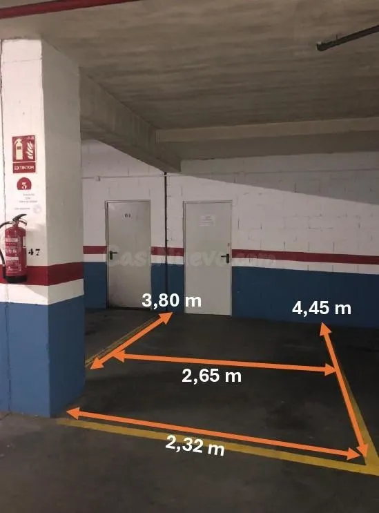 PLAZA DE GARAJE EN ALQUILER EN AVENIDA VÍA AUGUSTA — 11