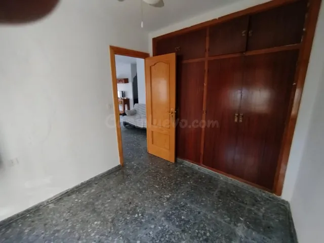 CASA DE 6 DORMITORIOS EN ZONA ANTIGUA DE VELEZ - foto 5