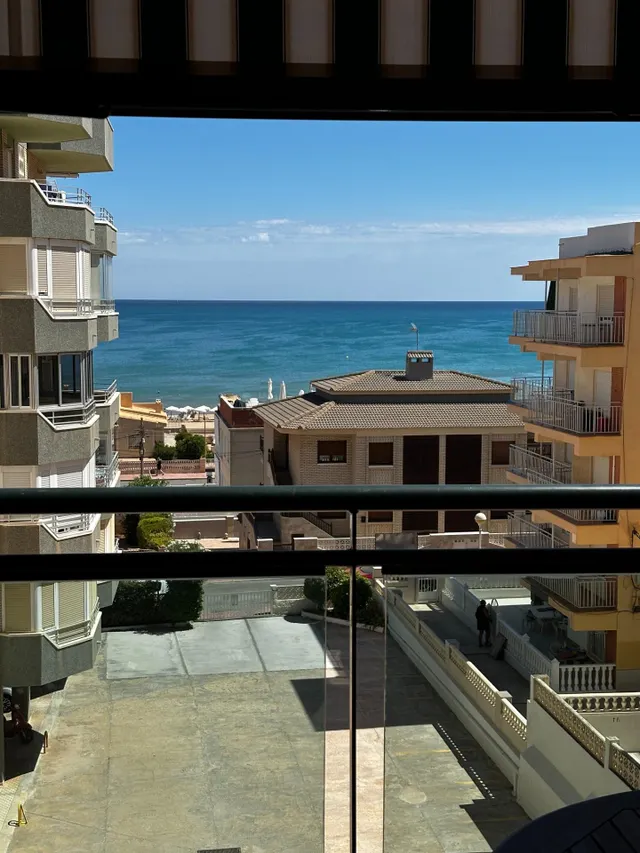 Piso renovado a pocos metros de la playa en la mejor área de Guardamar del Segura. — 5