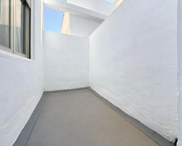 Piso de 5 habitaciones y dos Baños en zona Centro, Elche (TO - foto 3
