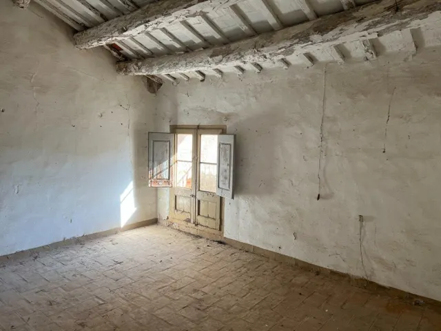 SOLAR EN VENTA CON CASAL DE PIEDRA EN LA SERRA BARONA — 15