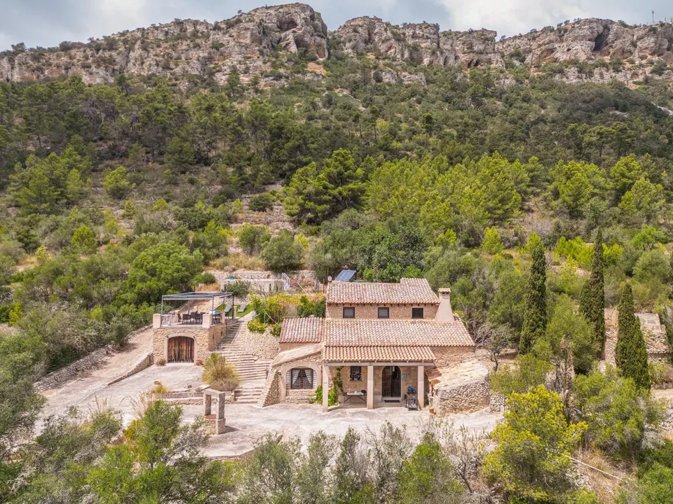 Finca Rustica junto a Puig de Randa