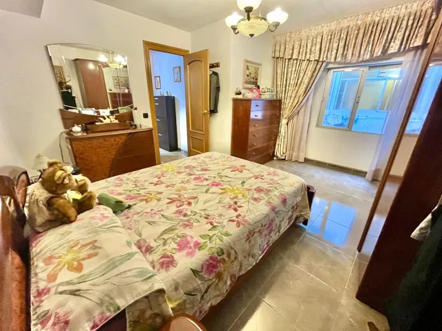 ¡¡Piso Reformado de 4 habitaciones y 2 Baños en Carolinas, Alicante!! — 35