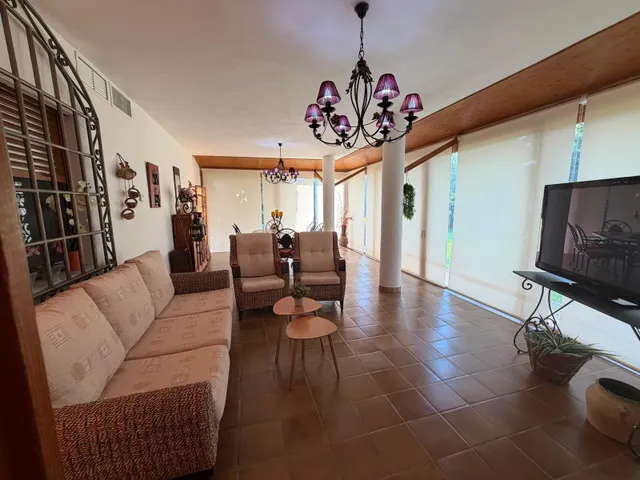 Alquiler Chalet con piscina en alquiler en Elche, zona Valverde. — 9