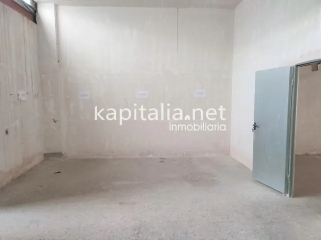 LOCAL COMERCIAL EN ALQUILER POBLACION ONTINYENT, ZONA SAN JOSE. — 4