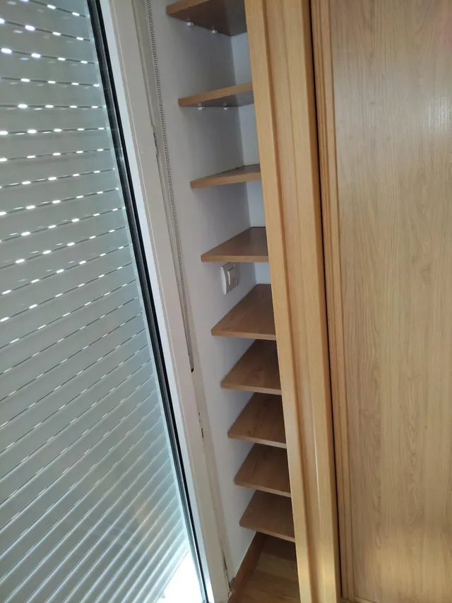 Se vende dúplex con terraza de 32 m2, cocina con despensa, salón con acceso a terraza, 3 hab., 2 baños, aseo, ascensor, trastero y plaza de garaje. — 6