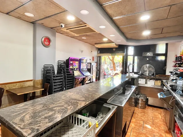 Traspaso de bar en Can Rull, Sabadell! — 2