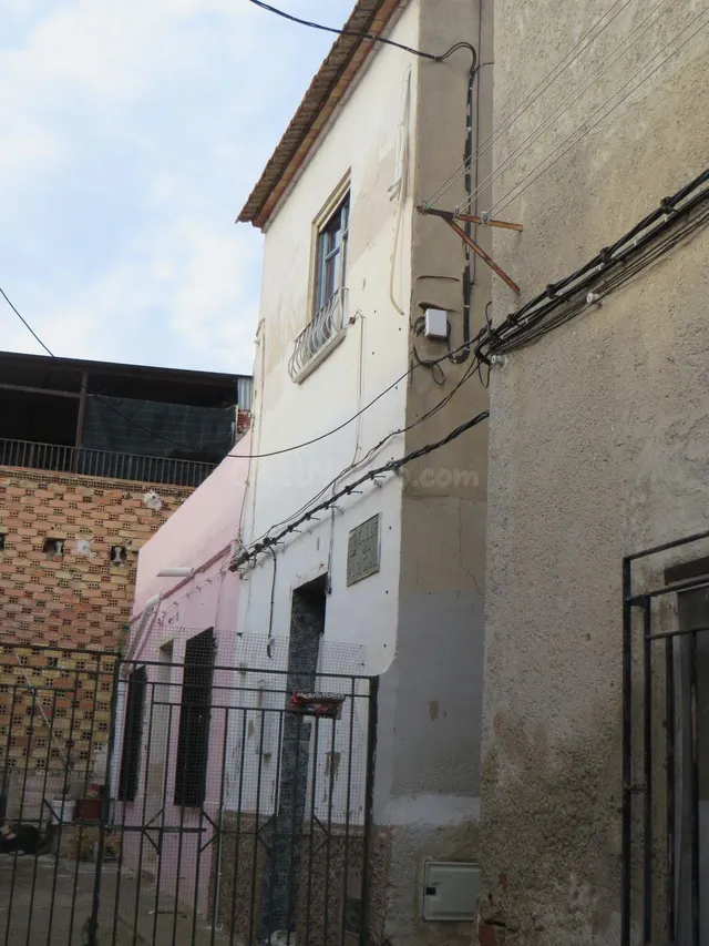 Se vende Casa Adosada OKUPADA en Purisima 3 Murcia, (Murcia)