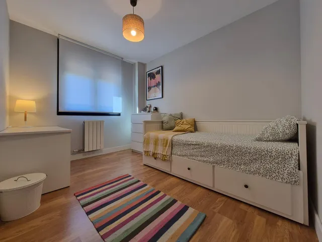 Se pone a la venta bajo con terraza y jardin  de dos habitaciones , garaje y piscina comunitaria — 16