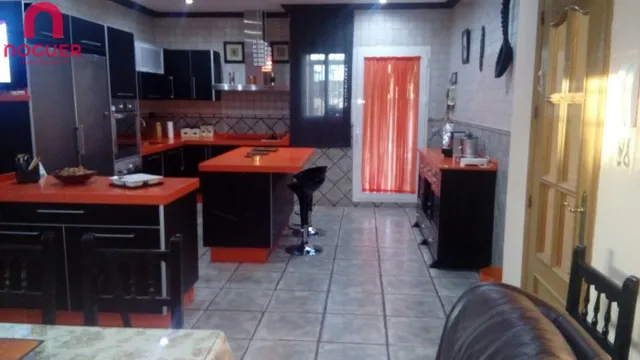 MAGNIFICA CASA EN EL HIGUERON CON PISCINA — 11