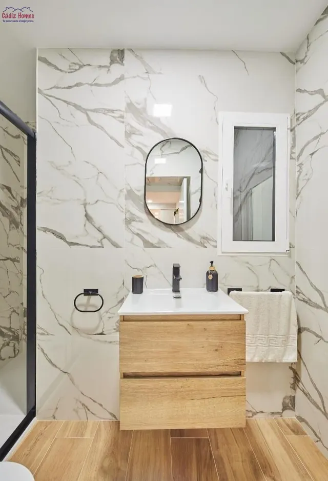 Vivienda a escasos metros del teatro falla — 11