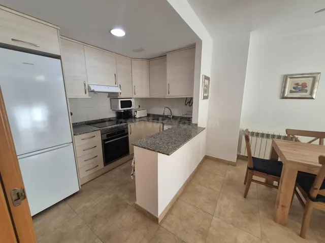 Estrena vida junto al centro: un piso para entrar y disfruta - foto 4