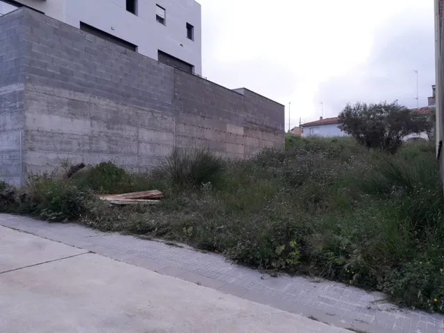 TERRENO URBANIZABLE — 13
