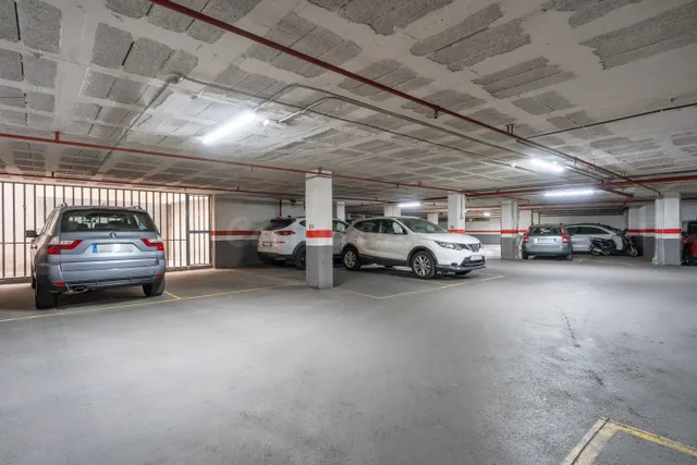 Parking 11m² en alquiler - Eixample - foto 2