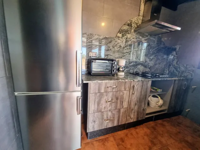 CASAS INDIVIDUALES  CON PARCELAS EN CIMBRIO (BARCENA DEL BIERZO) — 10