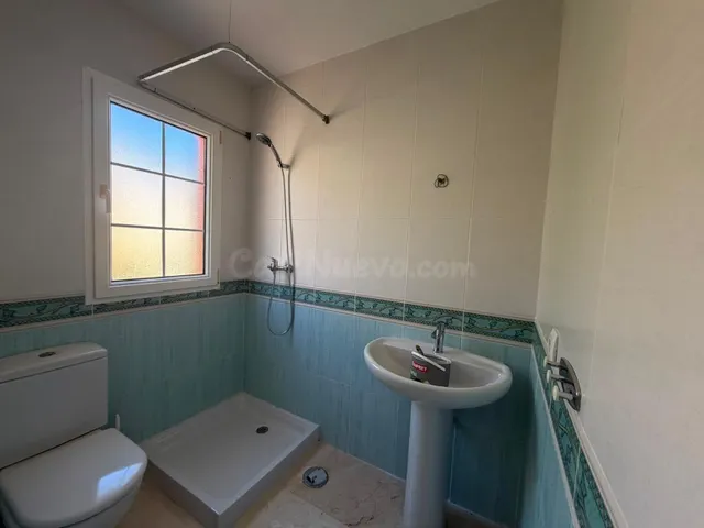 CHALET PAREADO EN VILLAMARTÍN - CON JARDÍN PRIVADO DE 226m2, - foto 5