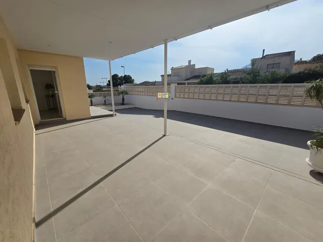CHALET ADOSADO EN LA NUCÍA (BELLO HORIZONTE) — 3