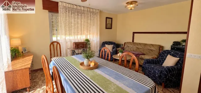 Amplio Piso en Benidorm - Zona Centro, Ideal para Inversión — 3
