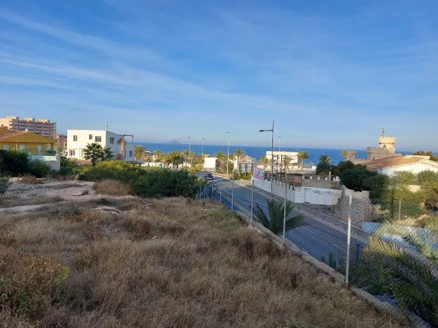 Espectacular terreno en venta en La Manga del Mar Menor - foto 2