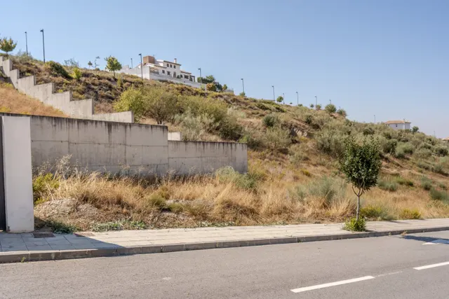 Parcela en venta en Altos de la Zubia — 9