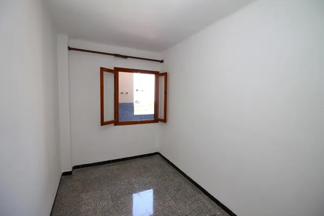 BONITO PISO EN ALQUILER EN CALLE DESPUIG — 25