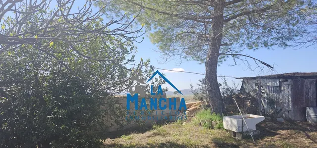 *55.000€* inmobiliaria la mancha vende casa entre Tobarra y hellín-Albacete — 24
