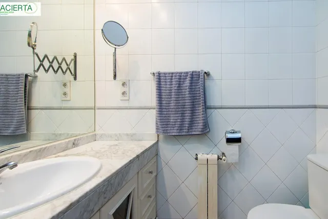 Piso de dos dormitorios con garaje en cuesta Escoriaza — 14