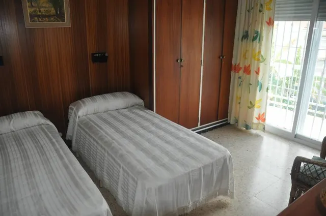 BONITO CHALET en PLAYA PONIENTE — 25