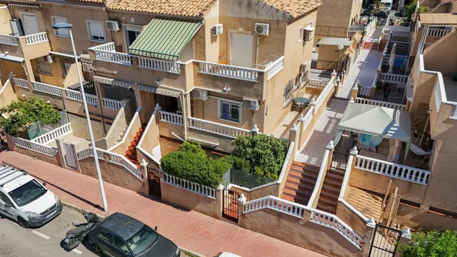 ESTUPENDA VIVIENDA EN PLANTA BAJA CON PISCINA COMUNITARIA — 32