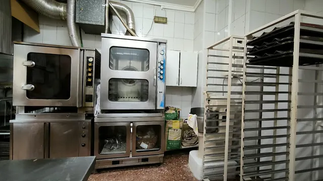 TRASPASO CON VENTA LOCAL — 14