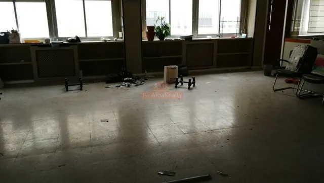 OCASION! SE ALQUILA GRAN ENTREPLANTA CON DIVERSOS DESPACHOS Y OFICINAS, EN EL CORAZON DE ALBACETE — 8