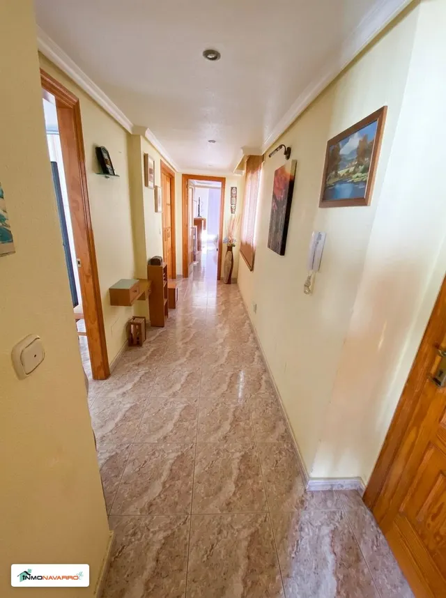 Piso de 4 dormitorios con garaje en el centro de Águilas · 200.000 € — 8