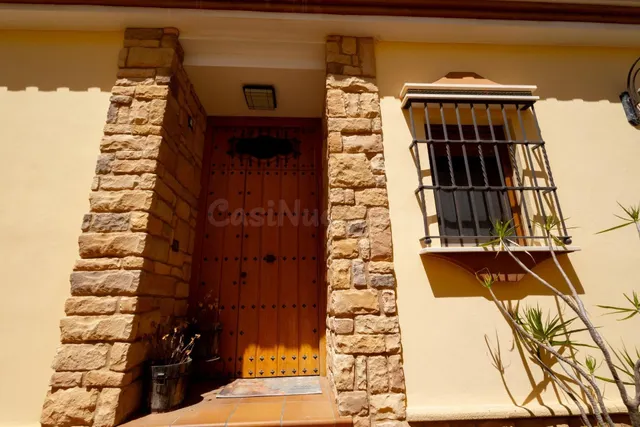 ¡¡MARAVILLOSO CHALET CON PISCINA A 120 METROS DE LA PLAYA!! - foto 5