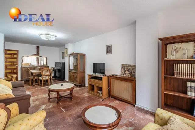 MAGNIFICA VIVIENDA EN LAS FLORES - CAMINO DE RONDA — 7