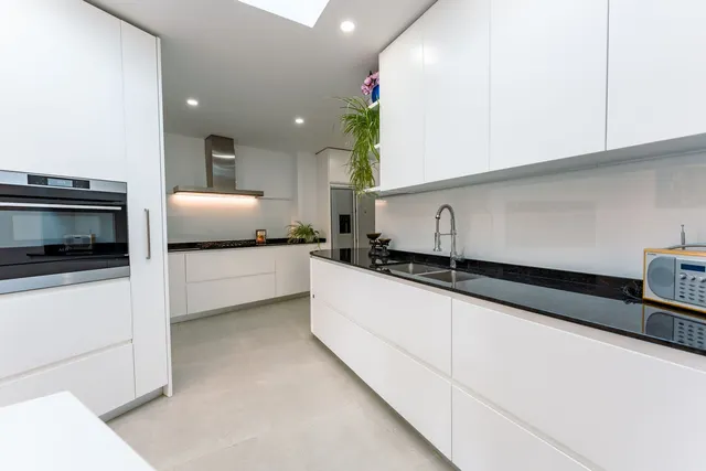 Chalet 4 habitaciones 667m² en venta - Costa del Sol — 24