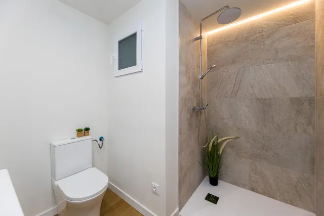 Piso reformado y luminoso con balcón en Palma — 14